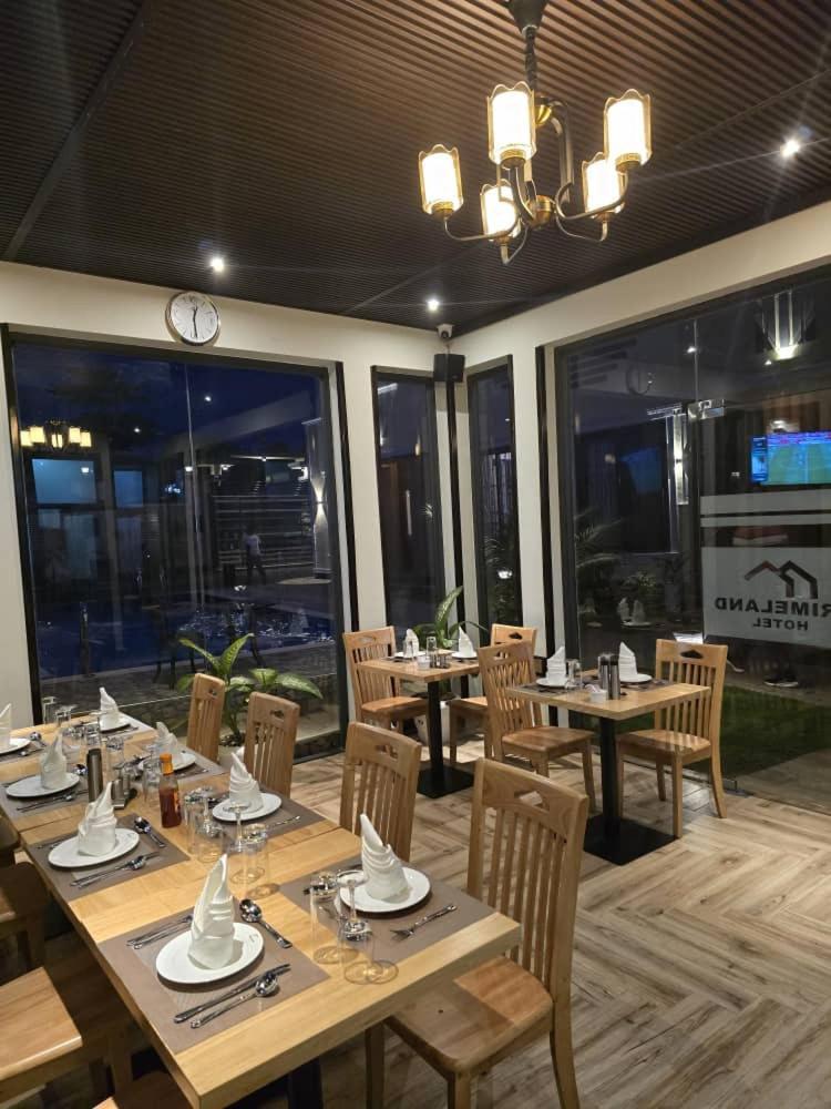 Primeland Hotel Моші Екстер'єр фото
