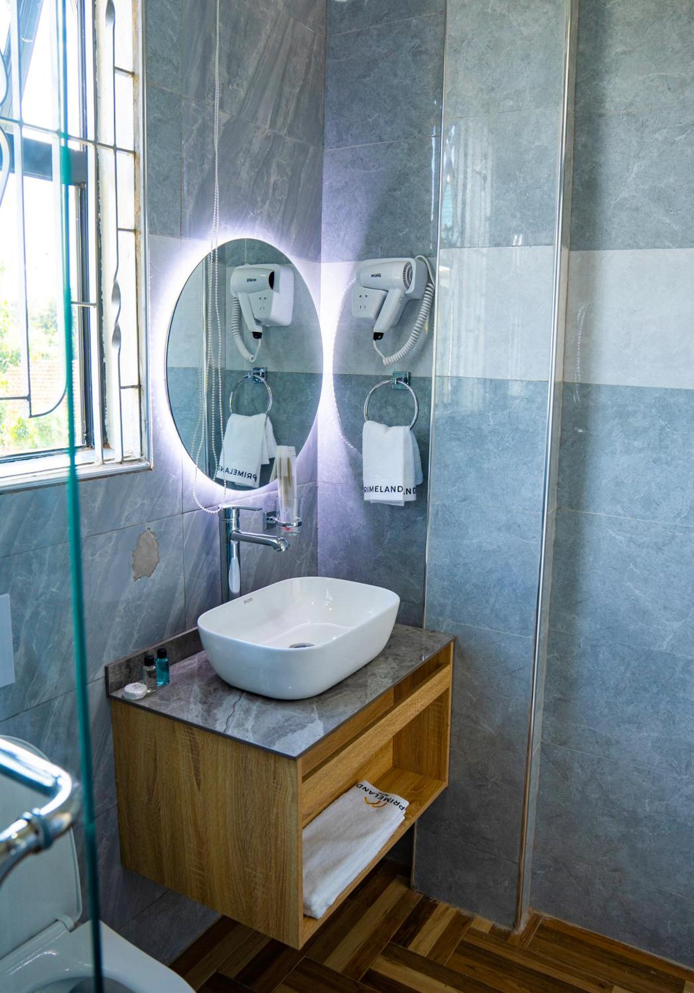 Primeland Hotel Моші Екстер'єр фото