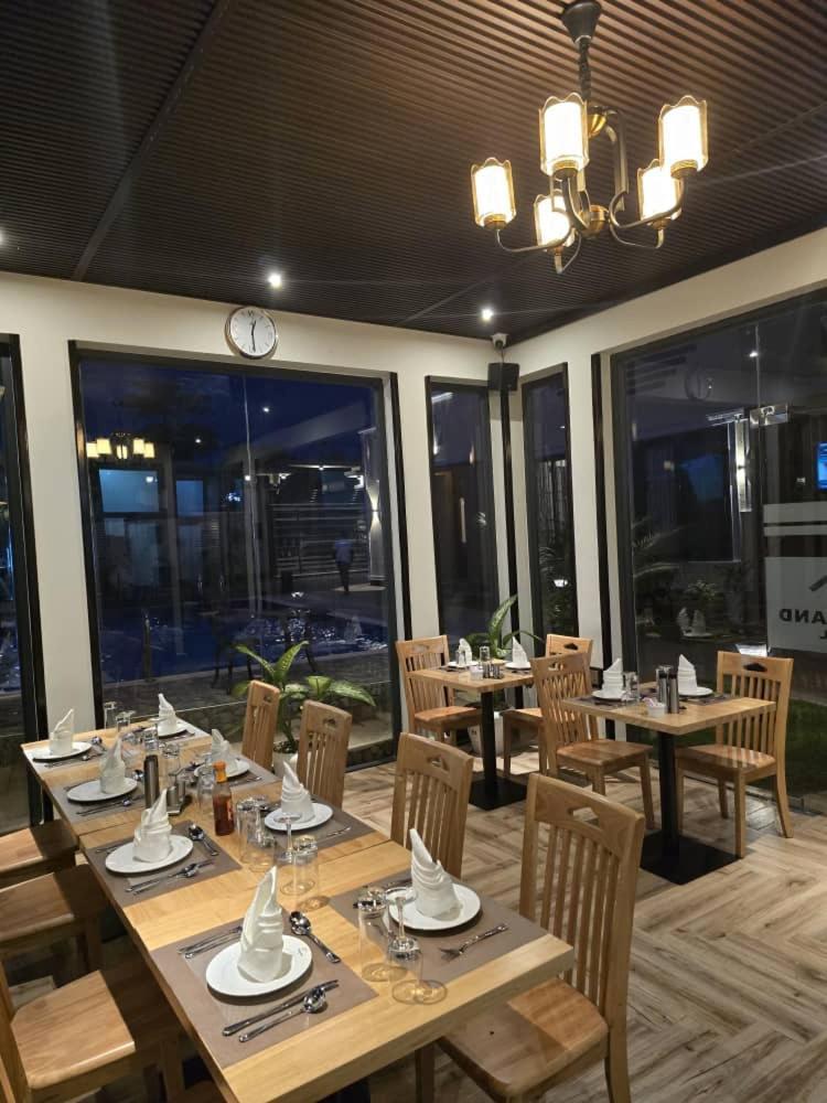 Primeland Hotel Моші Екстер'єр фото